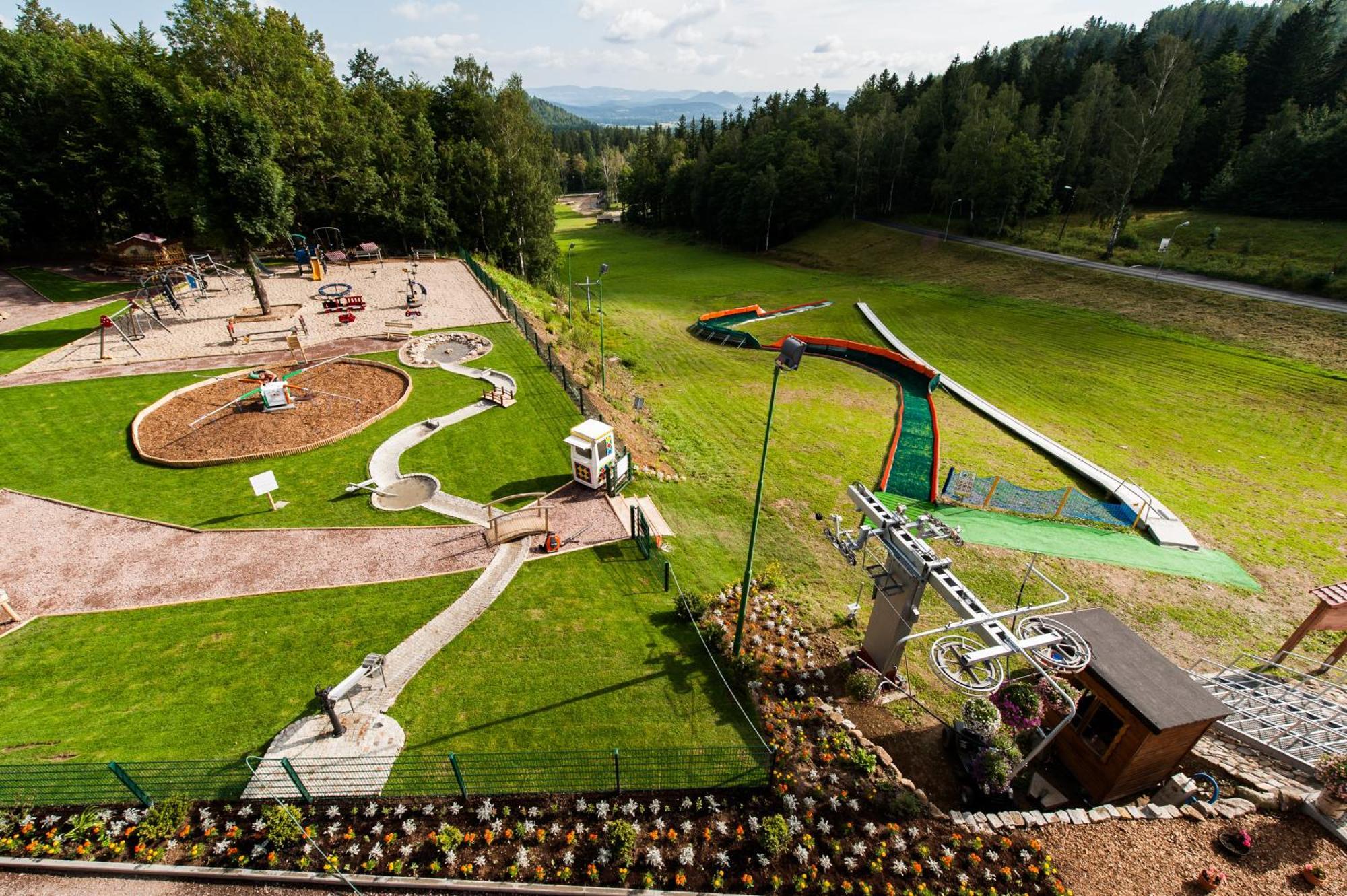 Przystanek Bavaria - Sauny, Parking Oraz Wstep Do Parku Bajek W Cenie! カルパッチ エクステリア 写真